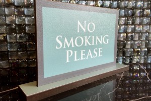 Aura Memorial Apartments Office Warning No Smoking Please Desk Set Signage