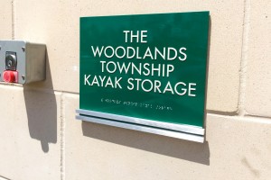 One Lakes Edge Upscale Residential Apartments The Woodlands Township Kayak Storage ID
