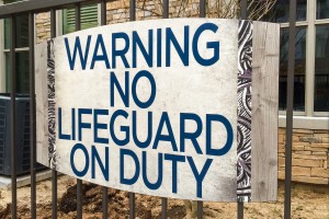 Grand Mason Apartments Pool Rules Warning No Lifeguard on Duty
