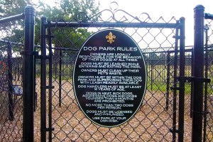 Vieux Coulee Dog Park Rules Gate Sign with Dimensional Icon