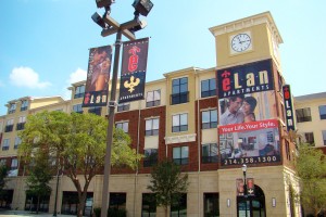 Elan at Bluffview Apartments Marketing Signage - Wall Banner Graphics and Avenue Banners