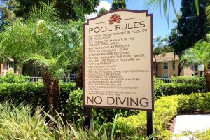 Retreat at Crosstown Apartment Homes Swimming Pool Rules