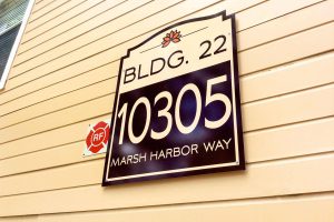 Retreat at Crosstown Apartment Homes Address Building Number Sign