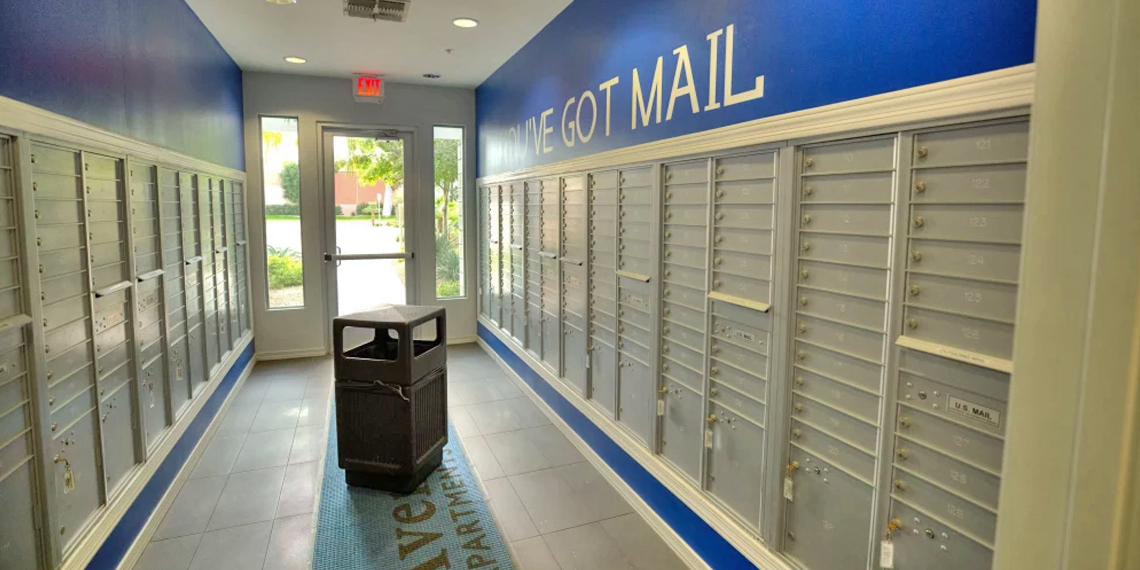 Clean Mail Center
