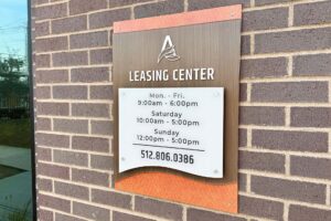 3-The-Amber-Leasing-Hours