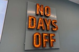 5B-The-Amber-Fitness-Center-Illuminated-Sign