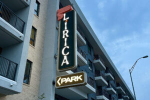 1_Lirica_Blade_Night