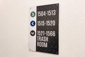 6_Etta_HallDirectional_Grey